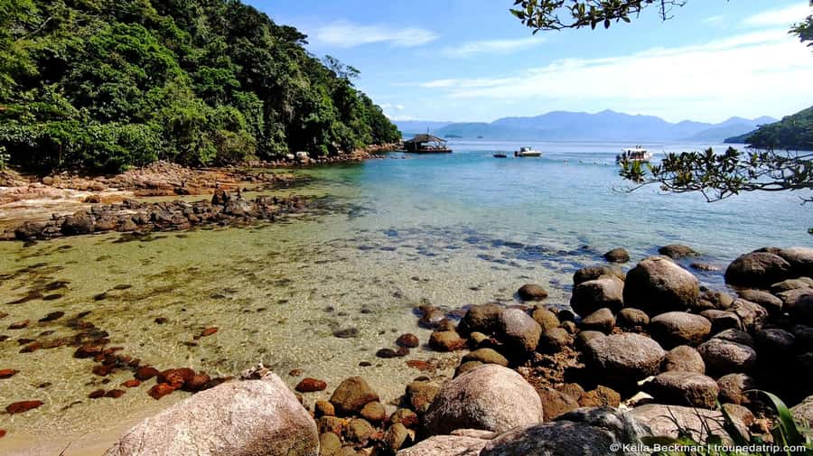 Rio de Janeiro: Angra dos Reis and Ilha Grande Full-Day Tour - Praia de Araça and the smaller island stops