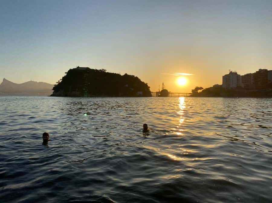 Rio de Janeiro: Boat Tour - Sunset with Beer - Niterói, the museum, and Guanabara Bay