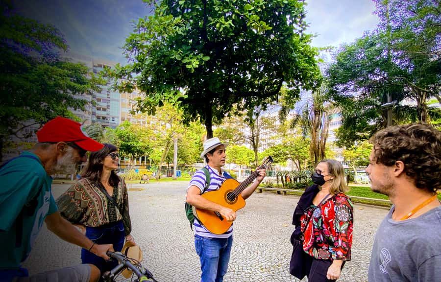 Rio de Janeiro: Bossa Nova Walking Tour with Guide - What the live music adds