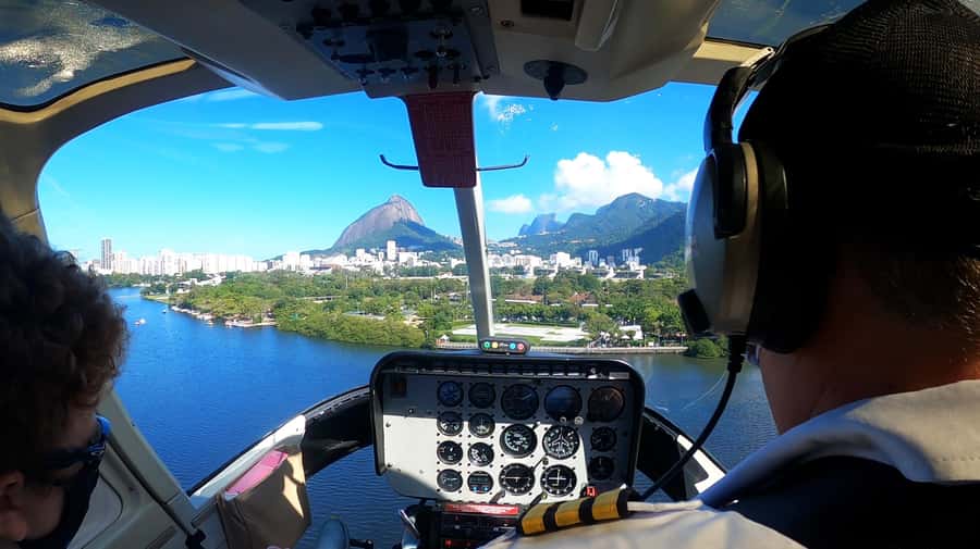Rio de Janeiro by Air: 10-Minute Helicopter Tour - Key points at a glance