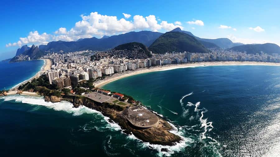 Rio de Janeiro by Air: 10-Minute Helicopter Tour - Why Rio makes sense from a helicopter