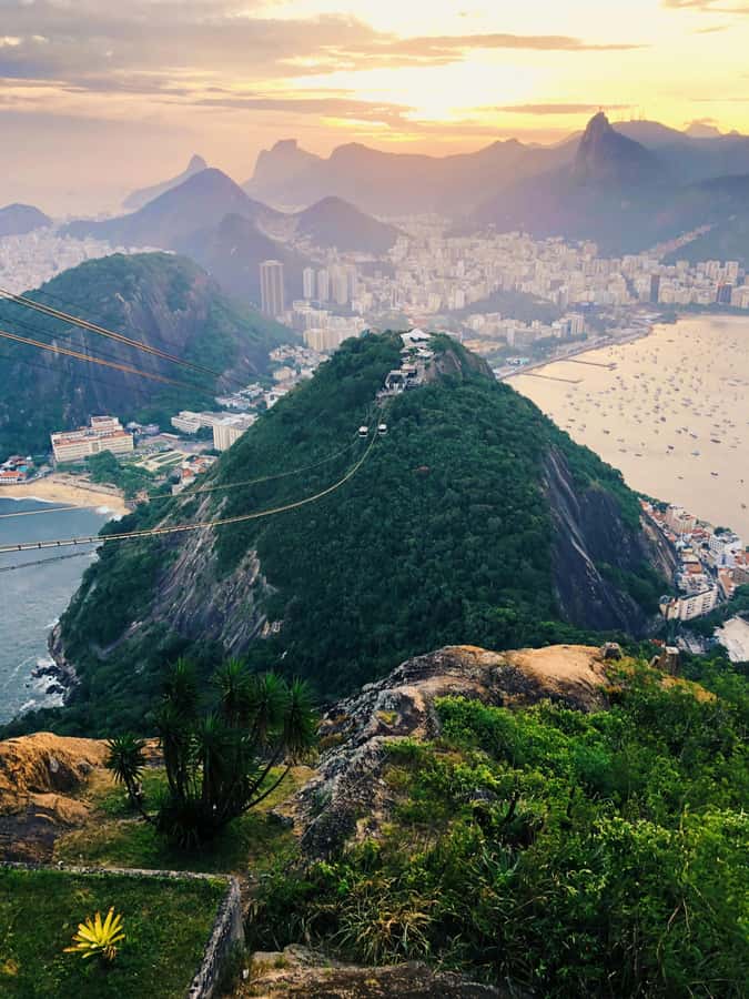 Rio de Janeiro: Christ Redeemer and Sugarloaf Half-Day Tour - Views, weather, and the value of a guided route