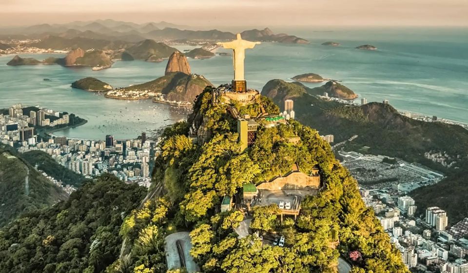 Rio de Janeiro: City Sightseeing Full Day Tour - Maracanã and Rio’s football culture