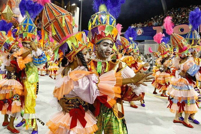 Rio de Janeiro Costume Experience in the Carnival Parade & Transfer - Wearing the costume over your own clothes