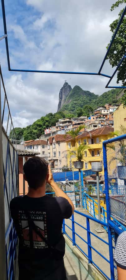 Rio de Janeiro: Favela Santa Marta Tour with Resident Guide - Why a resident guide changes the experience
