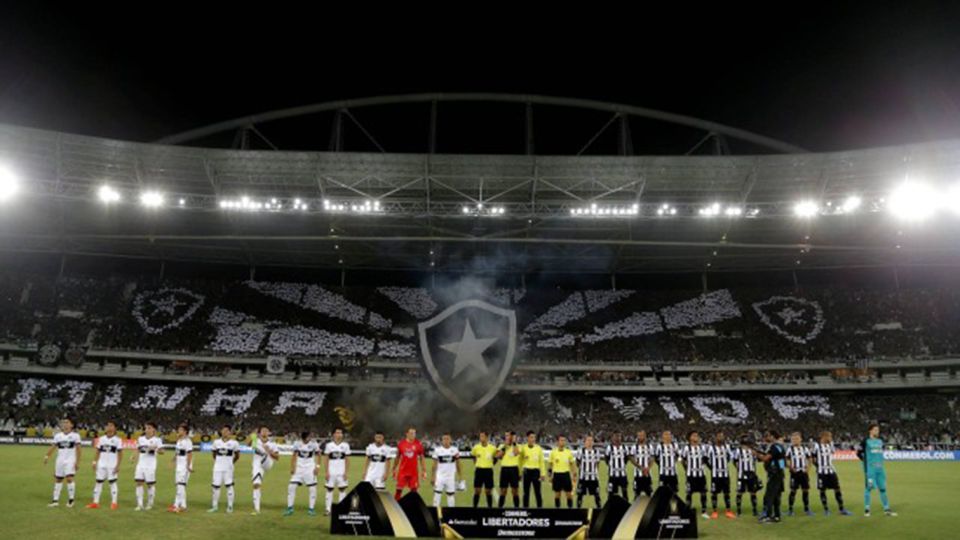 Rio de Janeiro: Football Game Ticket with Guide and a Drink - Who should book this matchday outing
