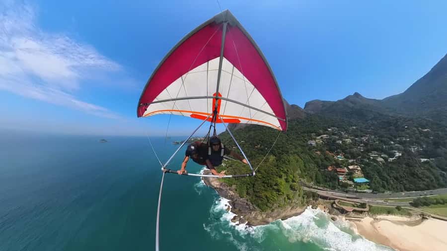 Rio de Janeiro: Hang Gliding or Paragliding Experience - Key points before you book