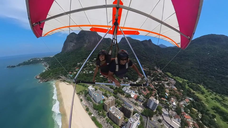 Rio de Janeiro: Hang Gliding or Paragliding Experience - The view from São Conrado to the coast