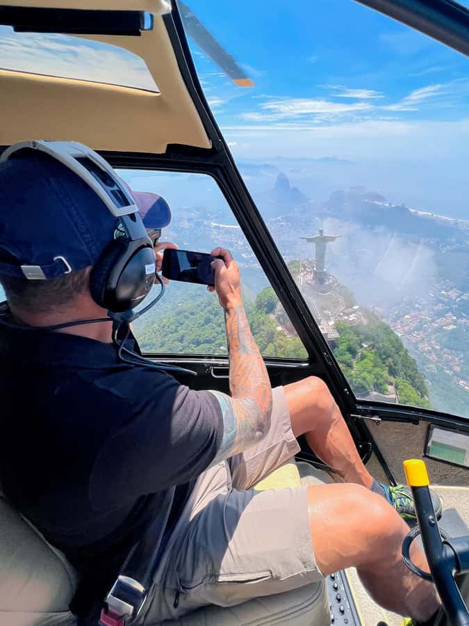 Rio de Janeiro: Helicopter Flight Christ the Redeemer 30 min - Following the route from Recreio to Barra