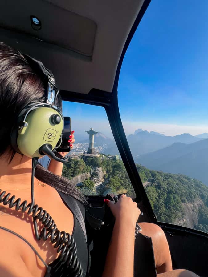 Rio de Janeiro: Helicopter Flight Christ the Redeemer 30 min - The lagoon, Jockey Club, and Tijuca Forest