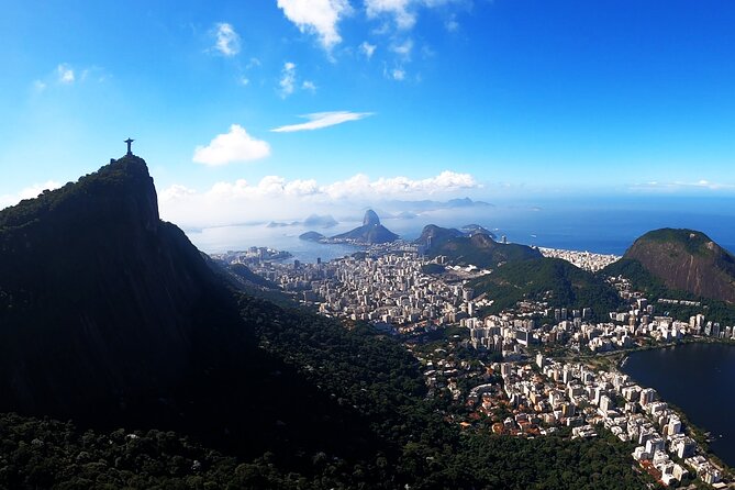 Rio de Janeiro: Helicopter Tour - Lagoa Rodrigo de Freitas and the approach to Cristo