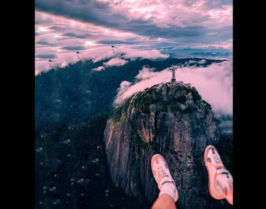 Rio de Janeiro Helicopter Tour | DOORS OFF - Who will enjoy this most