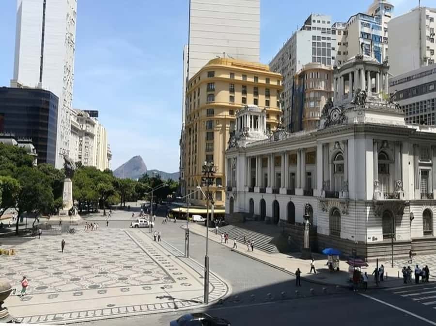 Rio de Janeiro : Must-See Sites Walking Tour With A Guide - Travessa do Comércio’s Narrow Streets