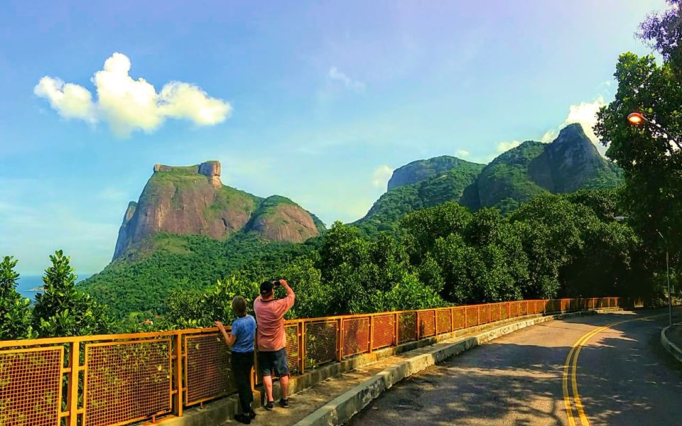 Rio de Janeiro Nature Secrets 'The Eco Citytour' - Watching for wildlife at Marapendi Park