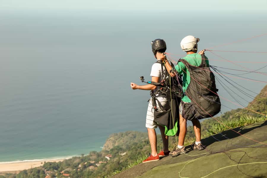 Rio de Janeiro: Paragliding Tandem Flight - Who will enjoy this flight most