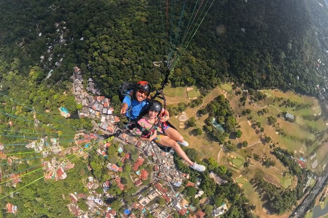 Rio de janeiro : Paragliding Tandem Flights over Rio - A safety process that helps calm first-time flyers