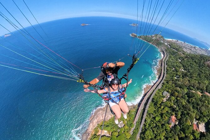 Rio de janeiro : Paragliding Tandem Flights over Rio - Taking off above Rio