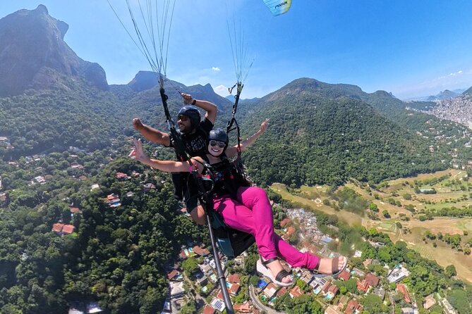 Rio de janeiro : Paragliding Tandem Flights over Rio - What $173 buys you