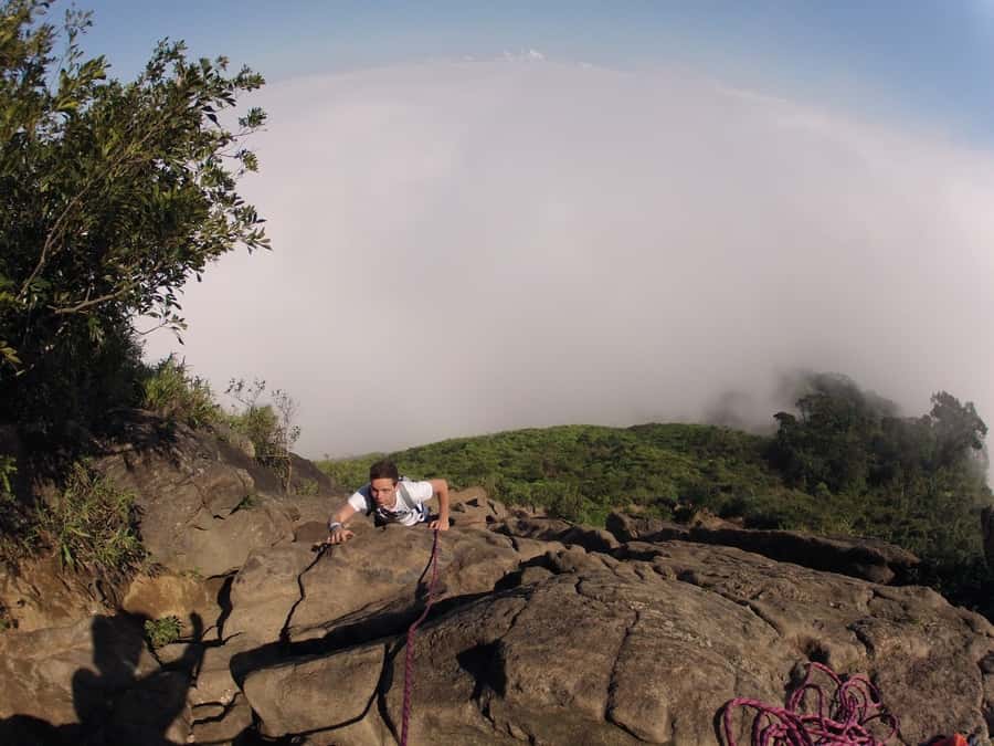 Rio de Janeiro: Pedra da Gavea Adventure Hike - Languages, group size, and guide support