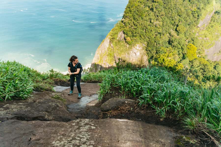 Rio de Janeiro: Pedra da Gávea Guided Hike Tour - Guides, languages, and group size