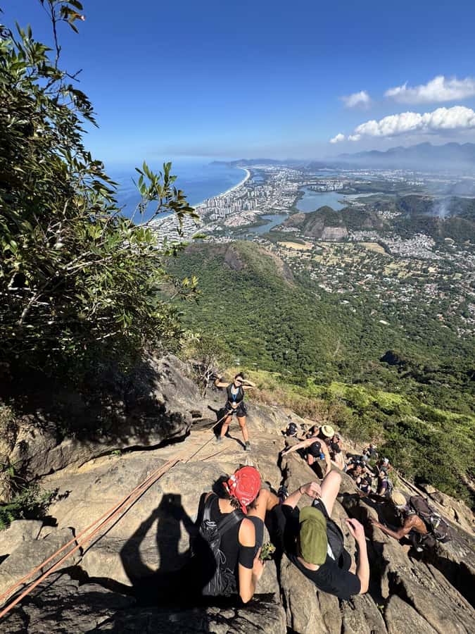 Rio de Janeiro: Pedra da Gávea - guided hike with best views - The guides and the human side of the climb