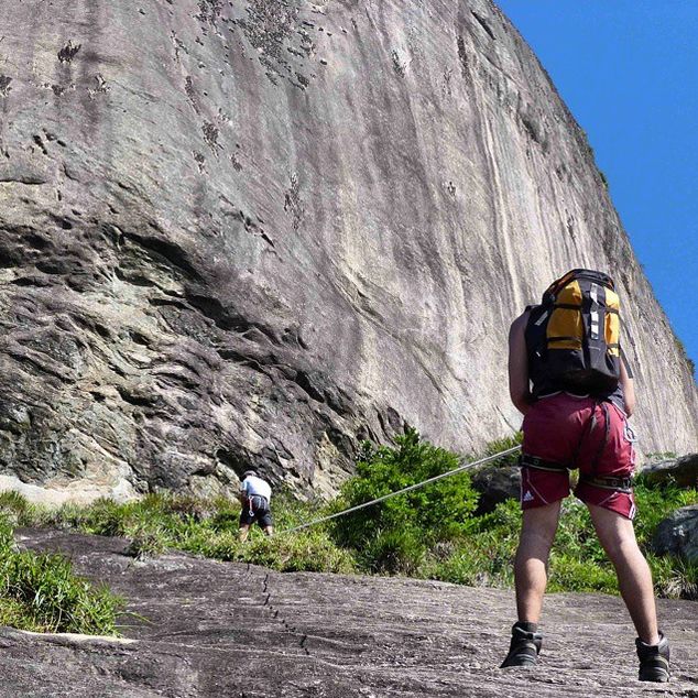 Rio de Janeiro: Pedra da Gávea Hiking Tour - Reaching the summit and seeing Rio from 842 meters