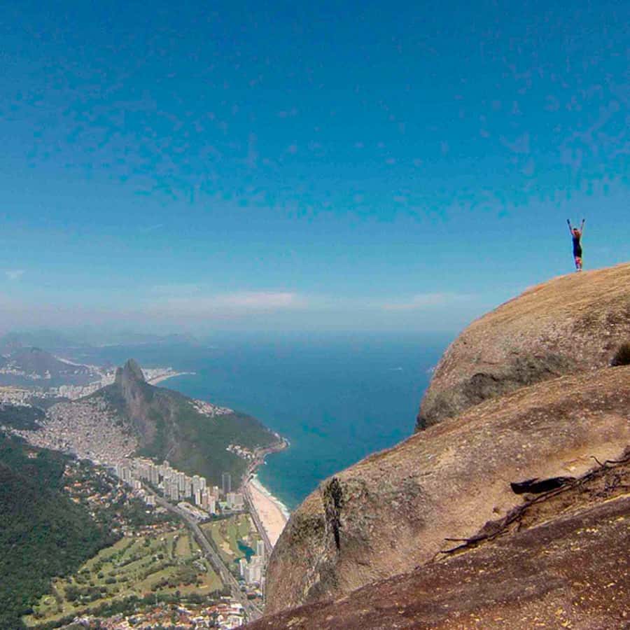 Rio de Janeiro: Pedra da Gávea Hiking Tour - The descent includes a controlled rappel