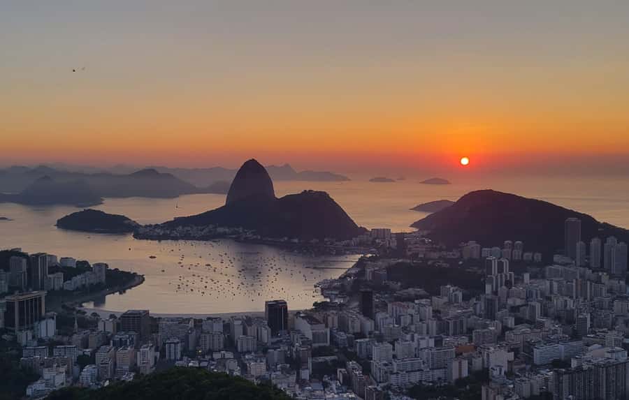 Rio de Janeiro: Private Sunrise Tour at Mirante Dona Marta - Arriving before the first light