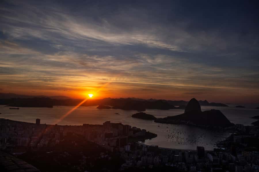 Rio de Janeiro: Private Sunrise Tour at Mirante Dona Marta - The 5:00 AM hotel pickup