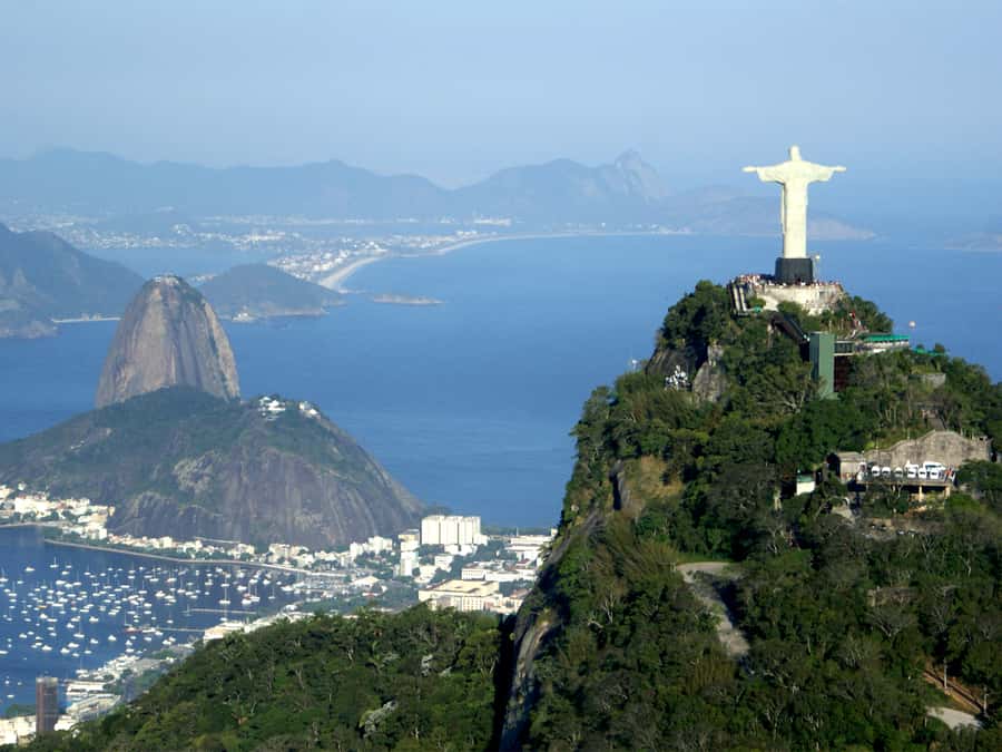 Rio de Janeiro: Sugar Loaf with Lunch and Helicopter Flight - How the shared transport affects the day