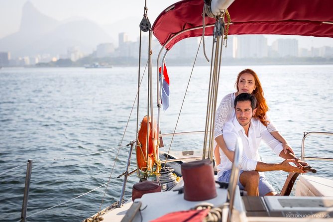 Rio de Janeiro Sunset Sailing Tour with Drinks - The first hour on Guanabara Bay