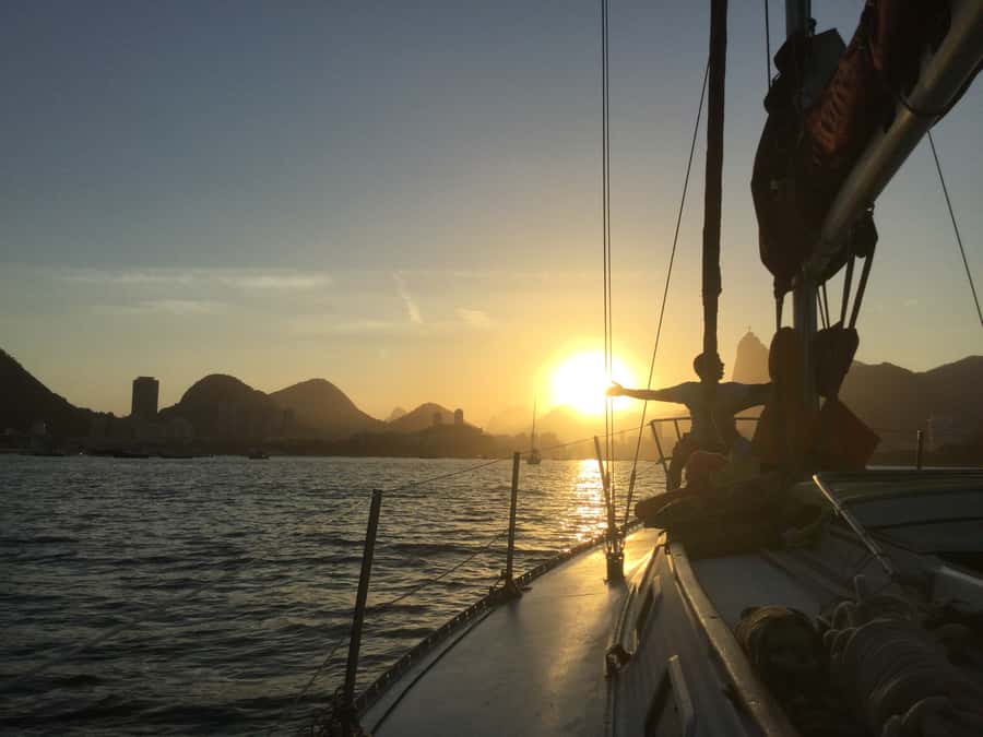Rio de Janeiro: Sunset Sailing Tour - Leaving Marina da Glória aboard Chama
