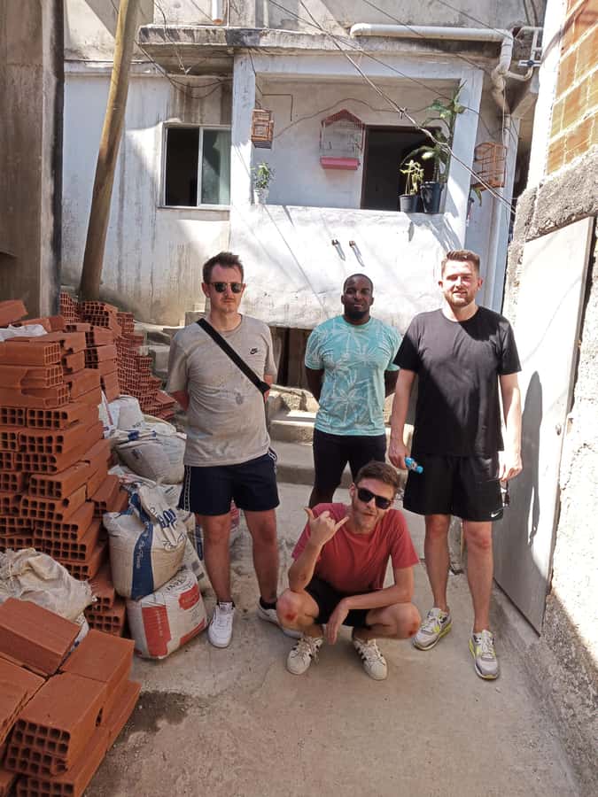 Rio de Janeiro: the biggest favela tour in Rio, lest go! - What the strongest praise tells you