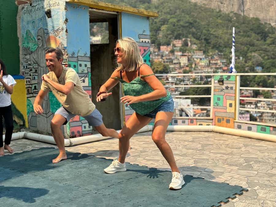 Rio: Favela Rocinha Tour with Local Guide & Secret Spots - Walking Down Through Everyday Rocinha