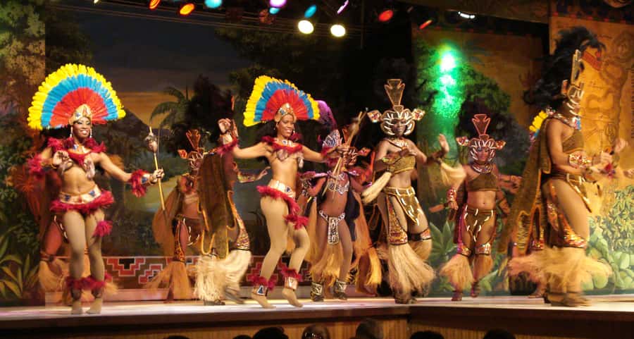 Rio: Ginga Tropical Folkloric Show & Optional Dinner - Key things to know before booking