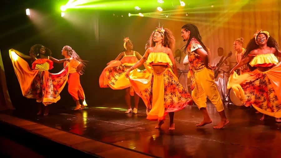 Rio: Ginga Tropical Folkloric Show & Optional Dinner - Booking advice for a smoother night