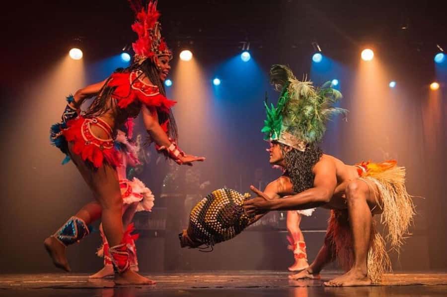 Rio: Ginga Tropical Folkloric Show & Optional Dinner - The optional churrascaria dinner