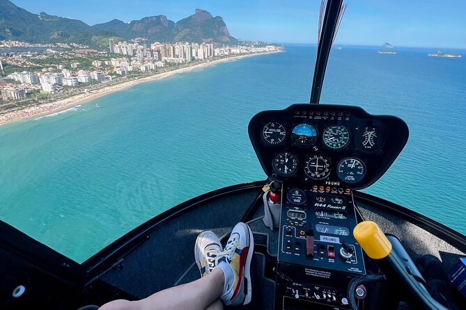 Rio : Helicopter tour at Christ the Redeemer - 30 minutes - Tijuca Forest, hills, and Pedra da Gávea