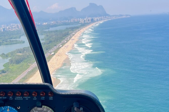 Rio : Helicopter tour at Christ the Redeemer - 30 minutes - What the shared seating policy really means
