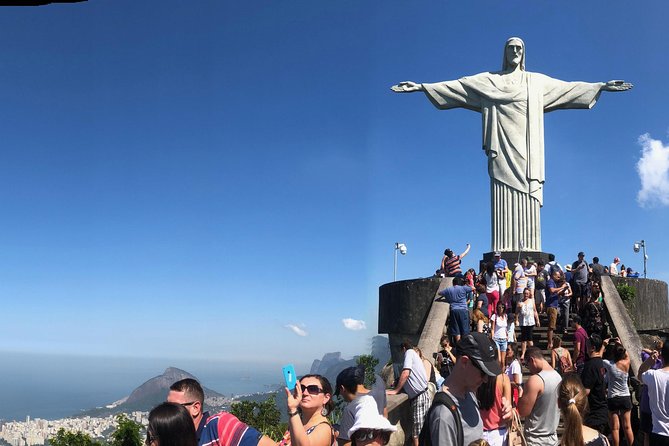 Rio in Style: A Journey Thru Corcovado, Sugarloaf, Selaron - The cone-shaped cathedral and São Bento’s golden interior