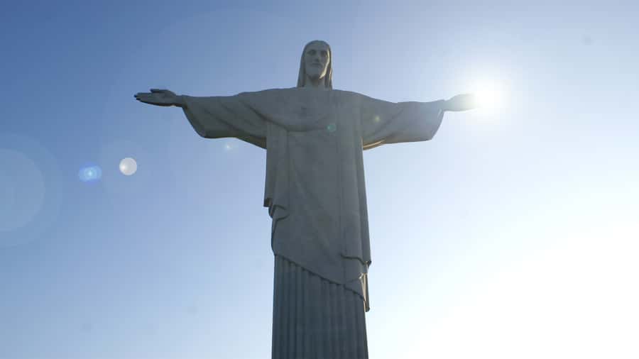 Rio: Maracanã Stadium & Christ the Redeemer by Rack Railway - Starting at Maracanã, Rio’s football cathedral