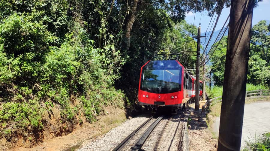 Rio: Maracanã Stadium & Christ the Redeemer by Rack Railway - What the guide and audio commentary add