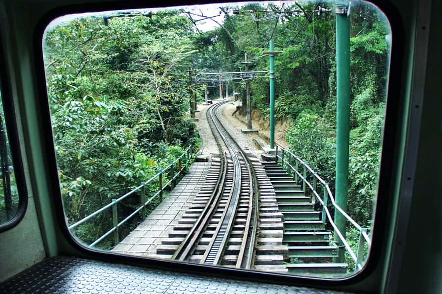 Rio: Maracanã Stadium & Christ the Redeemer by Rack Railway - Who should book this experience?