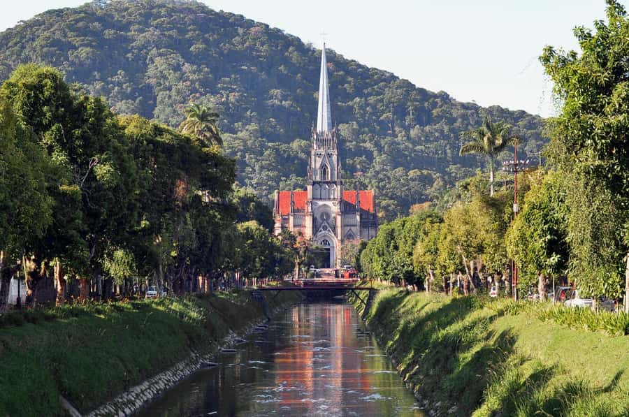Rio: Petrópolis Trip with Palace, Imperial Museum & Brewery - Quitandinha Palace and its former casino glamour