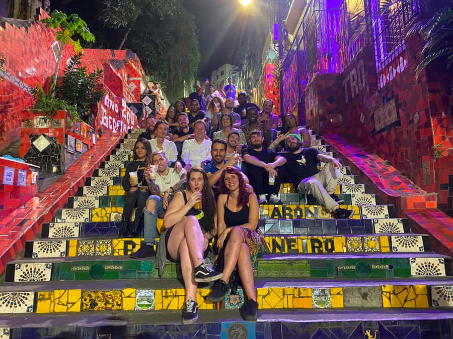 Rio: Pub Crawl in Lapa with Cachaça Tasting and Live Samba - Ending with Brazilian funk, pop, and reggaeton