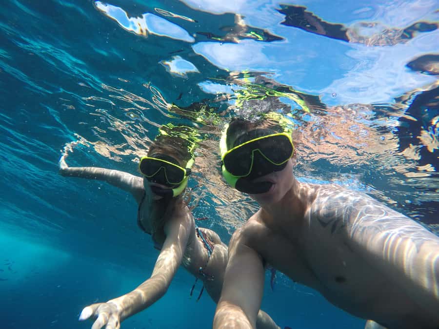 Rio: Snorkel & Swim with Turtles Tour at Tijuca Islands - Seeing Christ the Redeemer from the sea