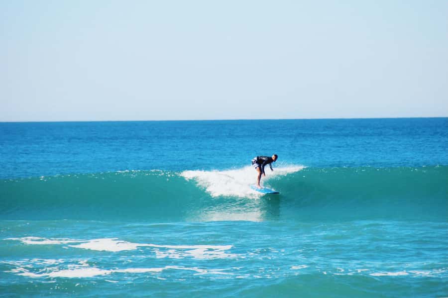 Rio Surf Experience - From sand practice to the first wave