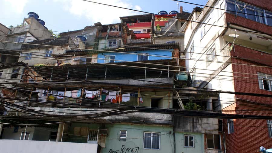 Rocinha Jeep Tour: A Journey into the Soul of the Favela! - Walking Rocinha gives you a closer look