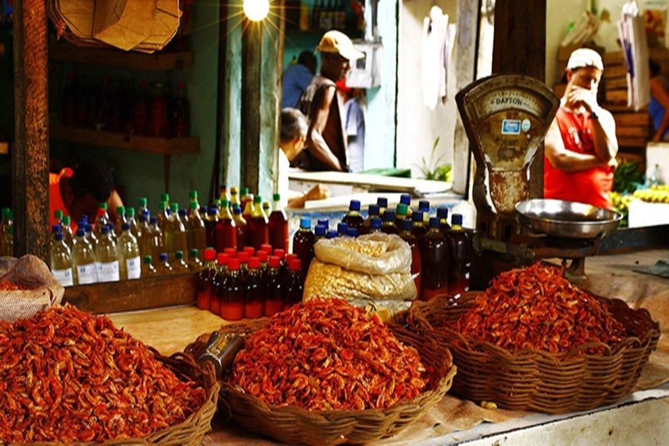 Salvador: Anthropological City Tour with Lunch IN 6 HOURS - São Joaquim Market, where food tells part of the story