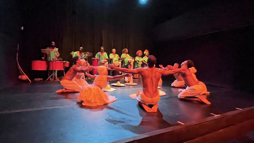 Salvador by Night: Cultural Dinner and Show - The Bahian show builds from rhythm to spectacle